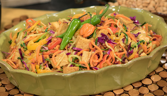 thai-rainbow-salad